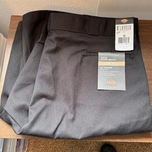 NWT! Black Dickie's Loose Fit Twill Work Shorts, 13" - Cell Phone Pocket